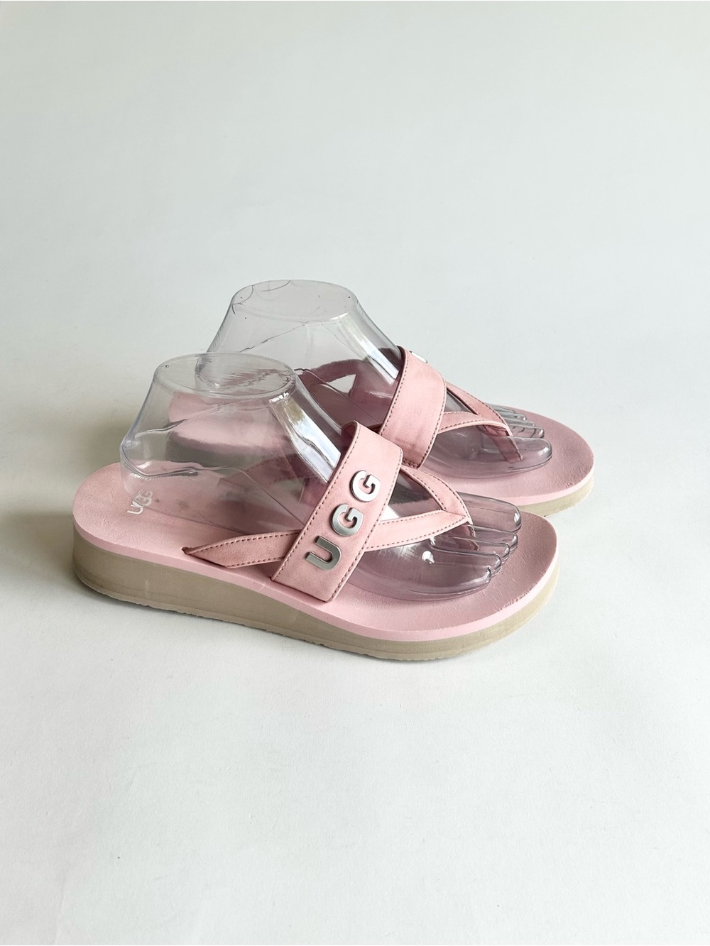 UGG Pink Synthetic Silver Metal Logo Flip Flops Sandals size 9